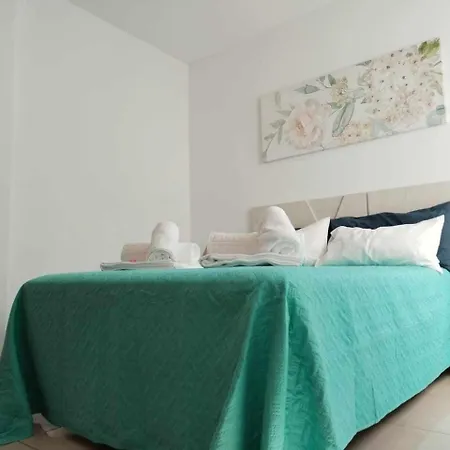 Rentenerife Kitesurf & Chill El Médano